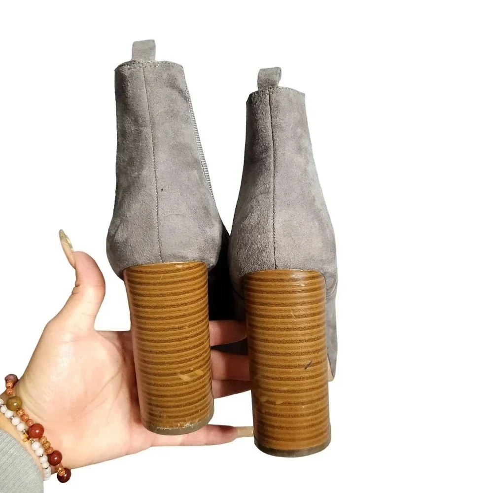 Charlotte Russe Gray Ankle Suede Platform‎ Boots